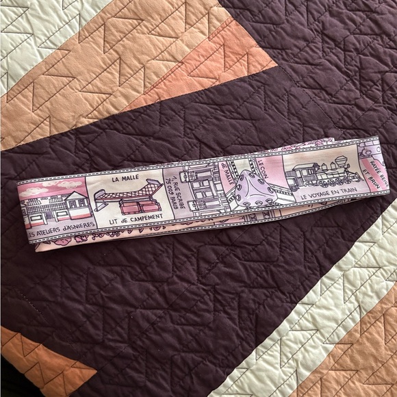 LV Bandeau - Picture 3 of 8